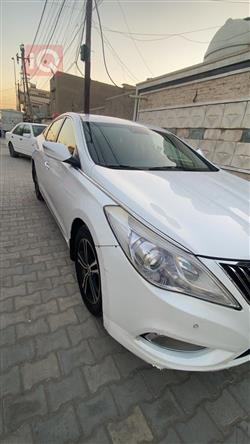 هيونداي أزيرا